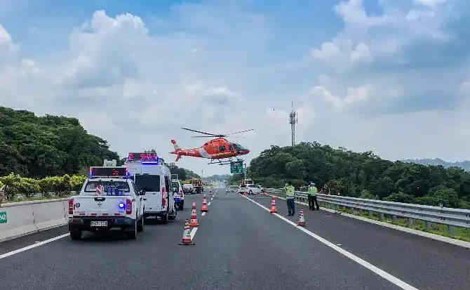 蕉城区高速公路汽车救援案例